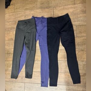 Fabletics Leggings Set - size small 
- great condition